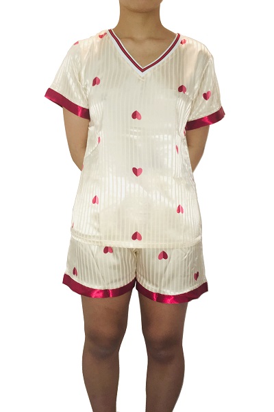 【003】ハート柄パジャマ